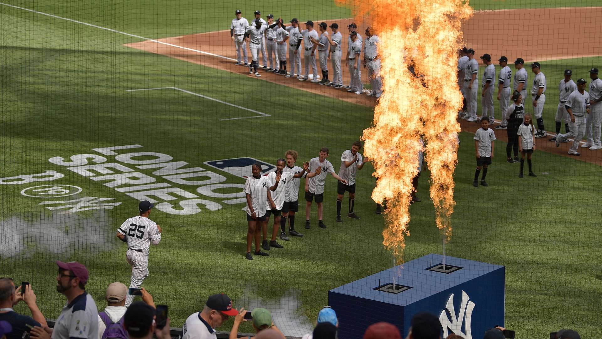 随着其他年 随着其他年